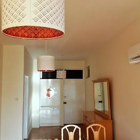240 Depa Court Lárnaka